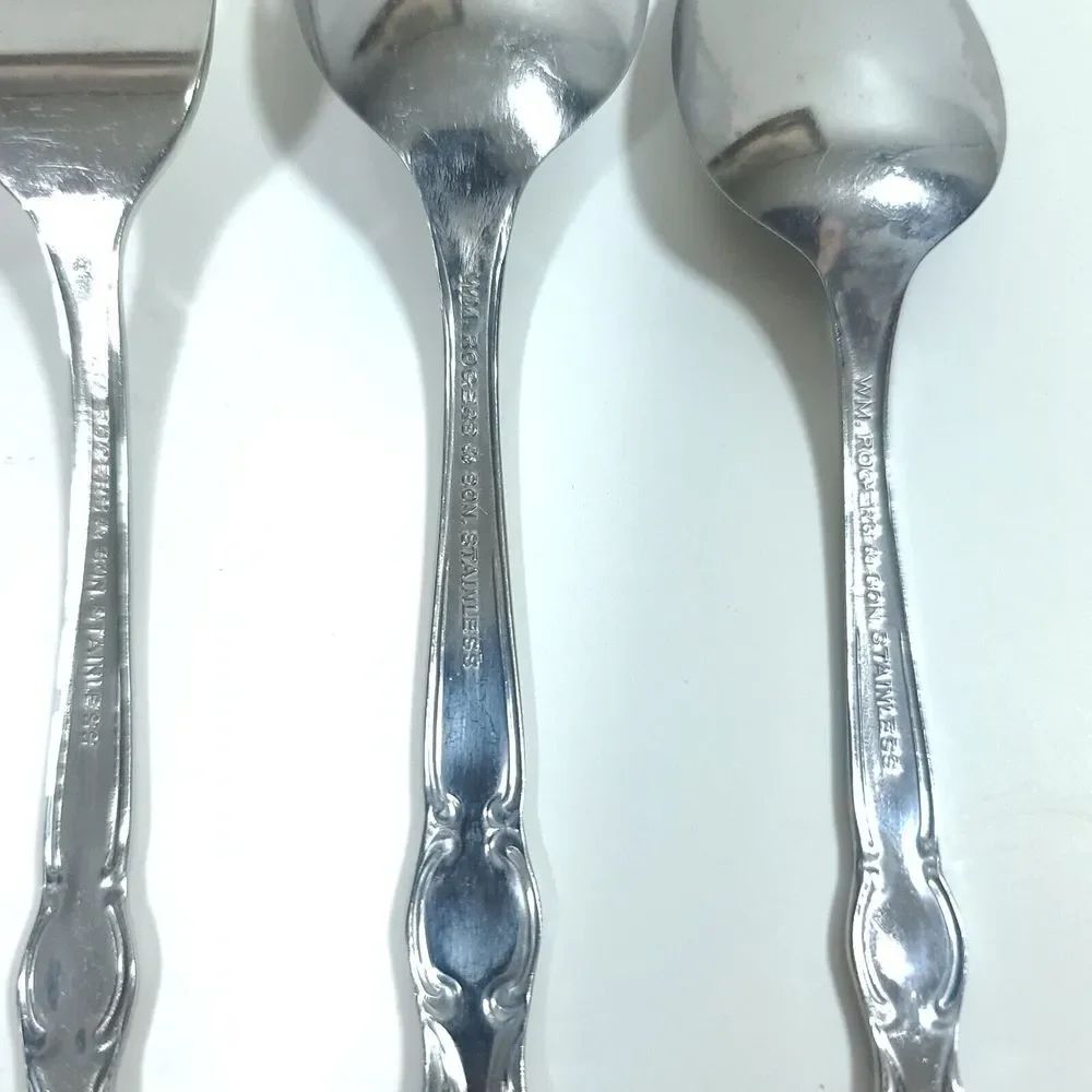 WM. Rogers &Son Royal Manor Single Place Setting Stainless Flatware Set 5 Piece